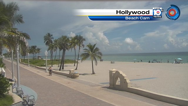 Beautiful afternoon in #HollywoodBeach Current temp 88° #Flwx #SouthFlorida https://t.co/vNcaQWnj8s