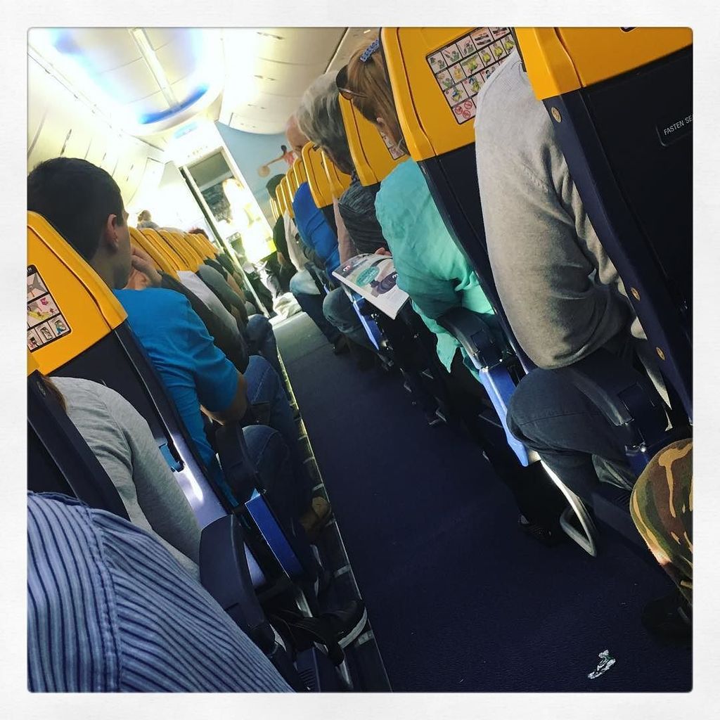 AESewing's tweet photo. We're off! See you in 2 hours #wherearewegoing #uksupplier #sewingmachine #industrialsewing #aesewing #aesewingmach… https://t.co/izQlyXjk6n