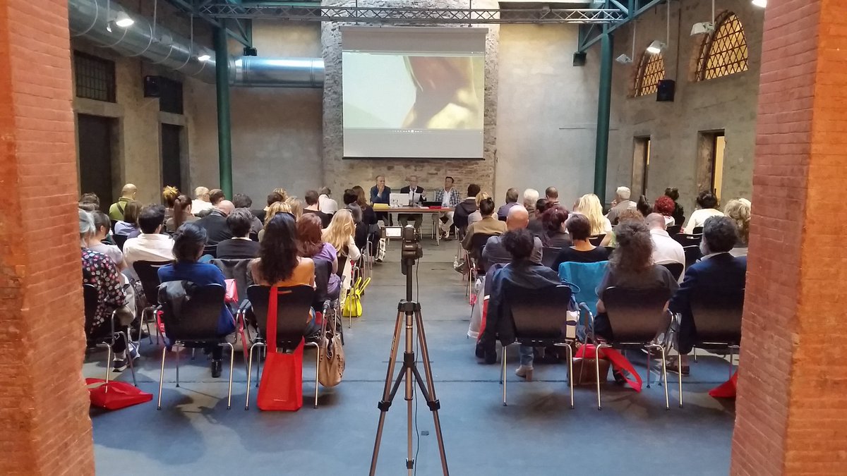 RobertoRubini's tweet photo. Chiudere con la sala piena è un orgoglio e un piacere. @sourcefirenze @lemurate @estatefi https://t.co/SNISFQDiu2