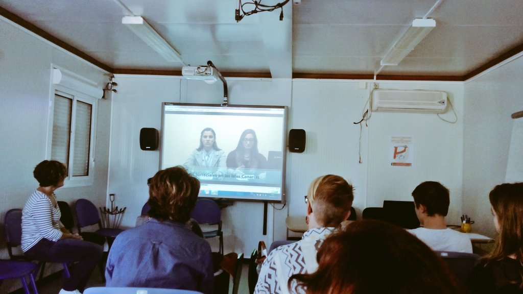 Sanvicenteirun's tweet photo. Presentado junto a alumnos de #svp4dbh los #proyectos de comunicación en el berritzegune de Irun en las #jornadaspedagógicas del #bidasoa https://t.co/PhFoVESmXx