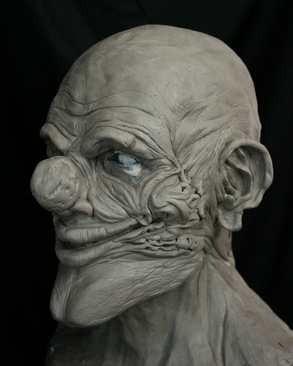 Sculpt in progress <a href="/MrHorror/">Horrormoviesandstuff</a> <a href="/thetimtracker/">Tim</a> <a href="/LovelyZena/">Zena 👑 // Real Queen of Horror</a> @HHNCrypt @hauntmagazine <a href="/HauntWorld/">Hauntworld</a> @hauntsceneradio <a href="/HauntLifeLLC/">Haunt Life™</a> <a href="/HalloweenFX/">HalloweenFX</a>