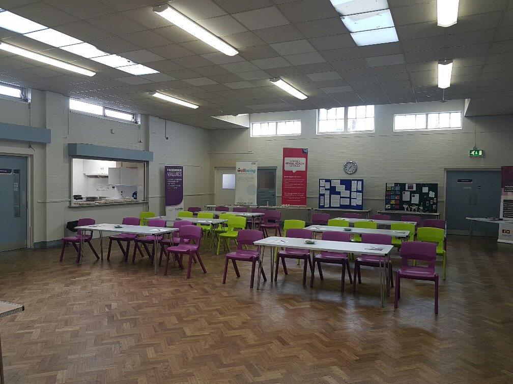 ProvidenceSt1's tweet photo. A fantastic networking event at Providence street this afternoon.A great credit to the organisers #networking #social #matthewproject #cake https://t.co/dCODUG7F7E