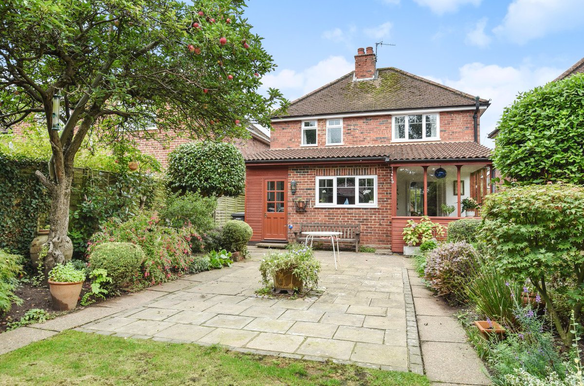 Surrey Estates (surreyestates) Twitter