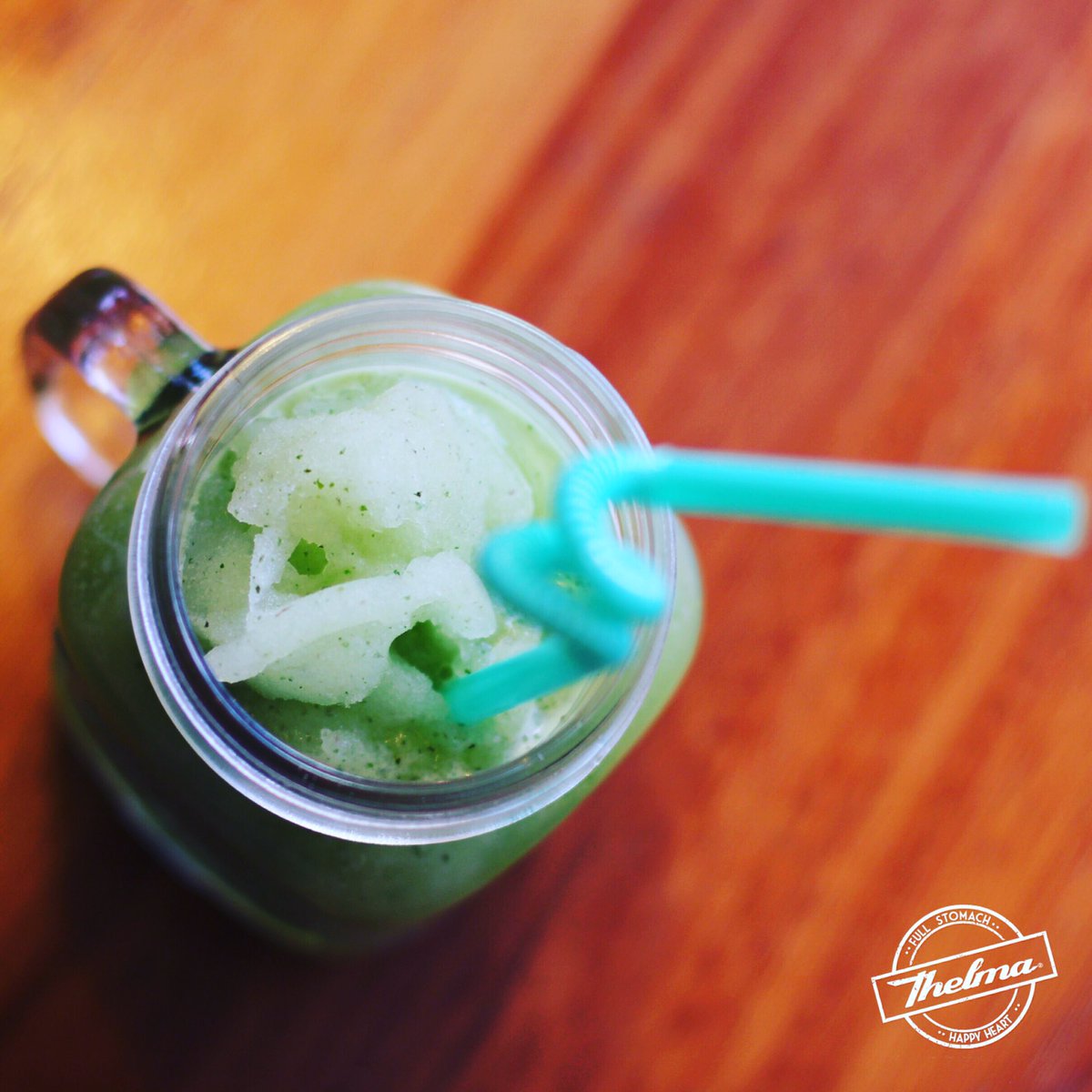 thelma_bar's tweet photo. Limonada con menta y albahaca 🌿 🍃🍋 en @thelma_bar en este jueves primaveral 😋 https://t.co/7Omr6yS63N