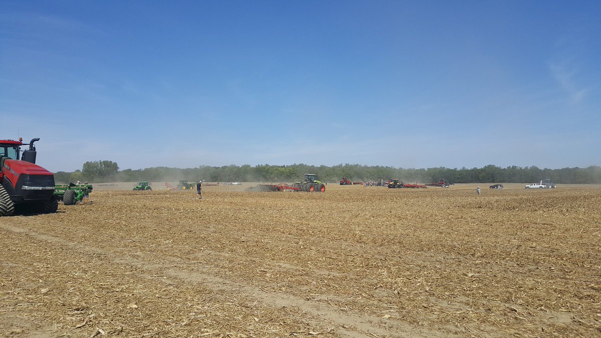 OhioStatePA's tweet photo. Day 3 #FSR16 field demos off and running. Stop out and see equipment and #agtech in action. #cfaes #sUAS https://t.co/IZNRw8n7b4