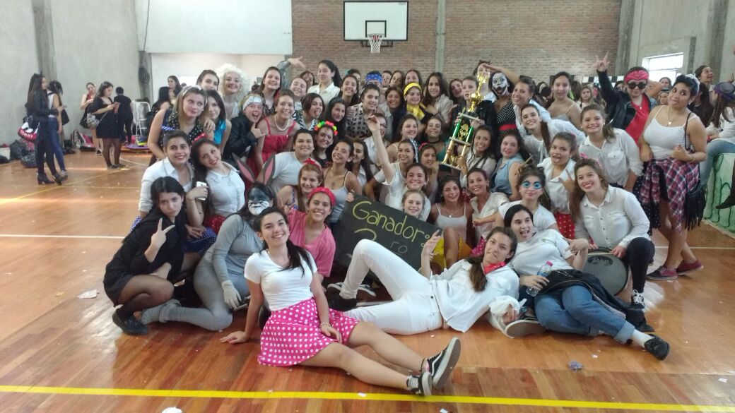 UECSJ16's tweet photo. Felicitaciones 3ero, CAMPEÓN de la #Primavera2016 !! 💪 🏆 󾠰 https://t.co/fG1L4OEMeV