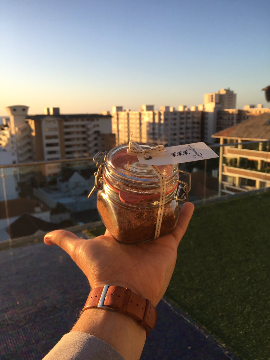 danilo_acquisto's tweet photo. Thanks for the weekend gift @LeopardLeapWine #BraaiSpice https://t.co/OBiEBSfptn