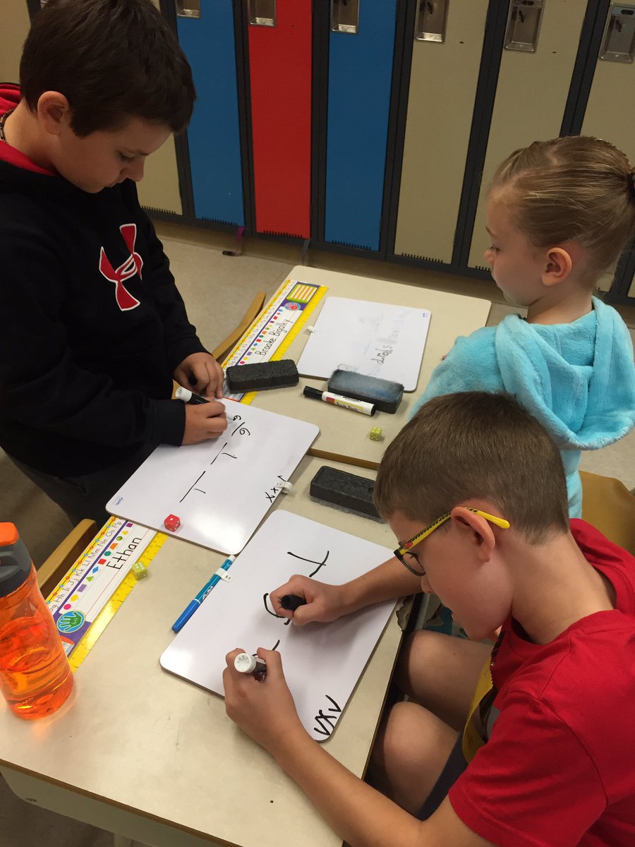 CarswellsClass's tweet photo. #NumbersTo1000 and #BaseTen name practice while playing the game #BeatTheStudent. #Mathematics https://t.co/A8KdVTL1Fo