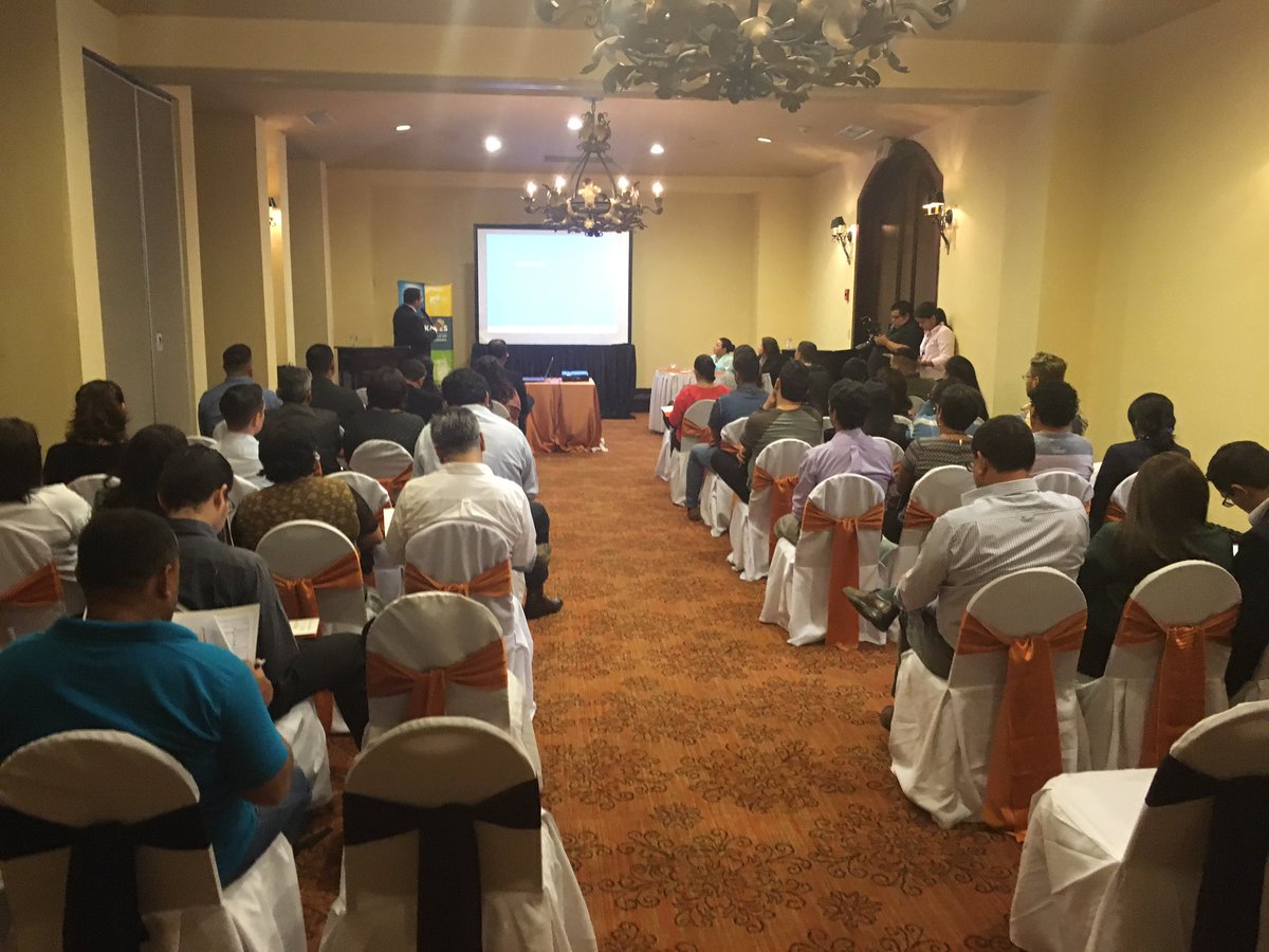 LINKAGEShn's tweet photo. Hoy, LINKAGES cierra apoyando a @saludhn en el lanzamiento de su plataforma digital de prevención, atención y tratamiento del #VIH. https://t.co/paIJMTfxDi