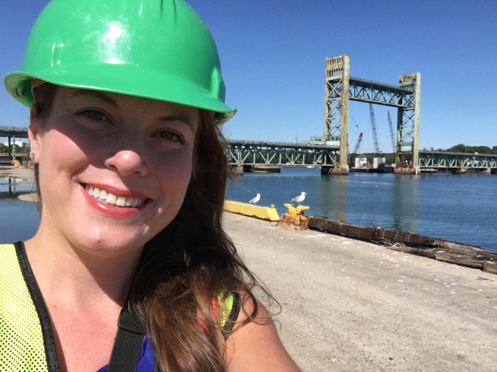 KimberleyHaas's tweet image. Safety first! #HeelsAndAHardhat #SarahLongClosure #DemoSoon