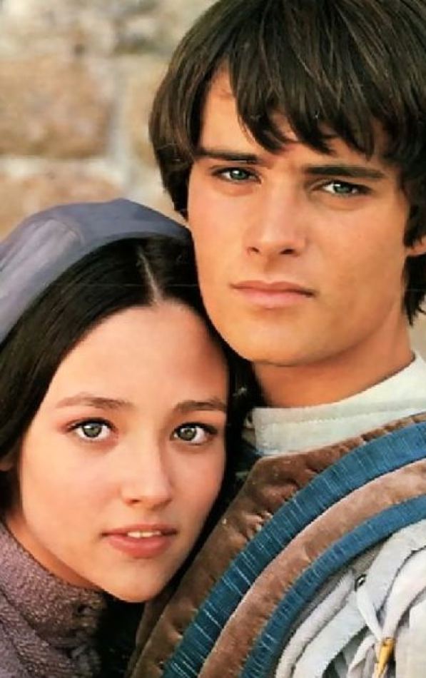 olivia hussey dating istoric lucruri de vorbit înainte de întâlniri