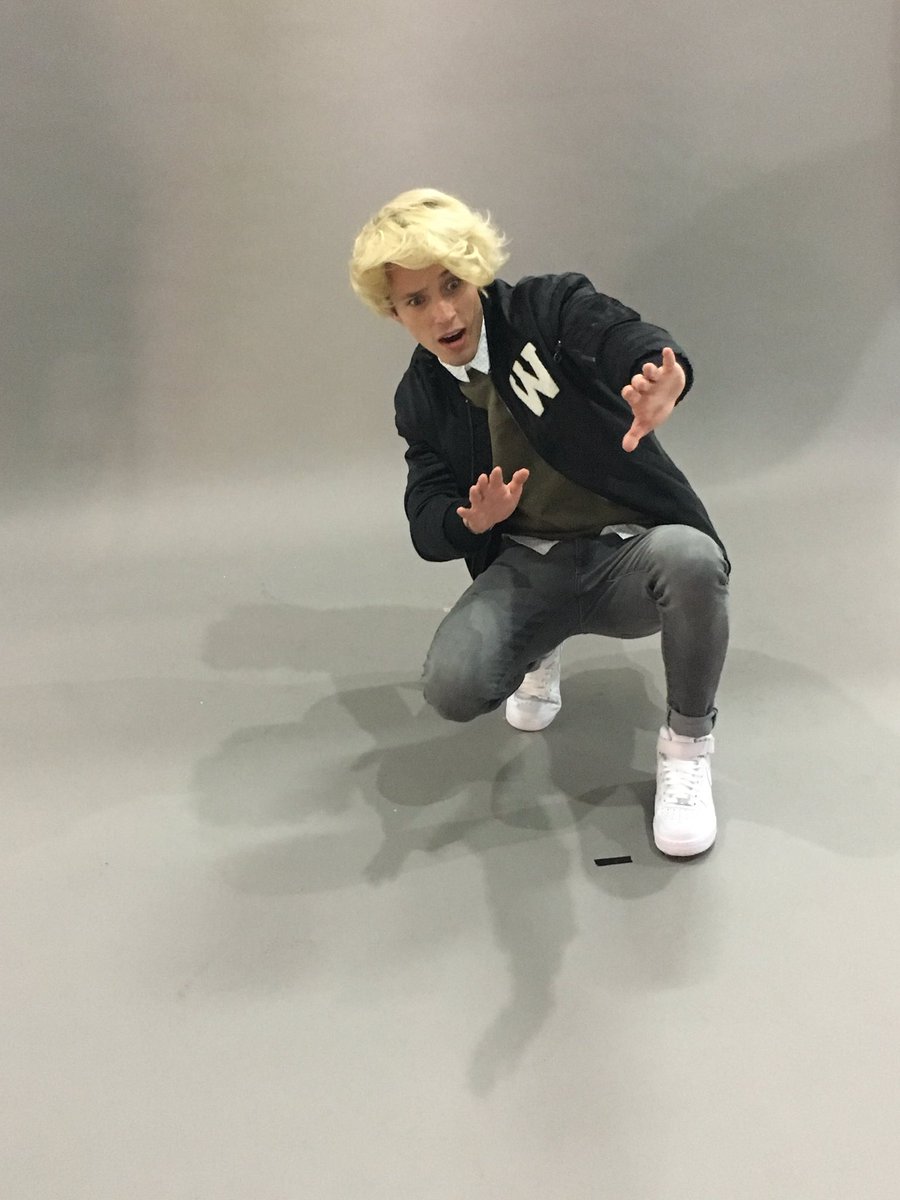 15a20's tweet photo. Es turno de @soyalonsovillal en #Cd9En15a20 😍 #CD9 #coders https://t.co/mC8baRANih