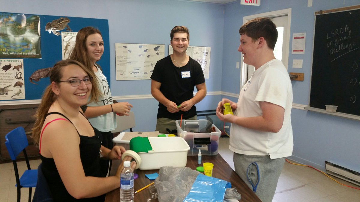 LSRCA's tweet photo. St. Joseph's #SHSM students are prototyping their solutions to #stormwater issues during ICE training @SMCDSB @MyGreatLakesEDU
#EnviroEd https://t.co/3CcRC3UanD