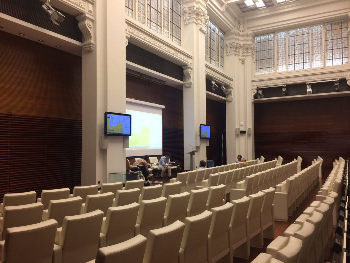acotex's tweet image. Ultimando los preparativos para la jornada #HechoenMadrid Síguenos #DPFM