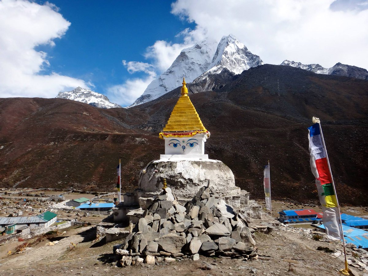 BIL_Travel's tweet photo. Join #BreatheinLife + Kat Boehm in Nepal in October 2017!
->https://t.co/CGzIPyqPse https://t.co/Deju1URFnO