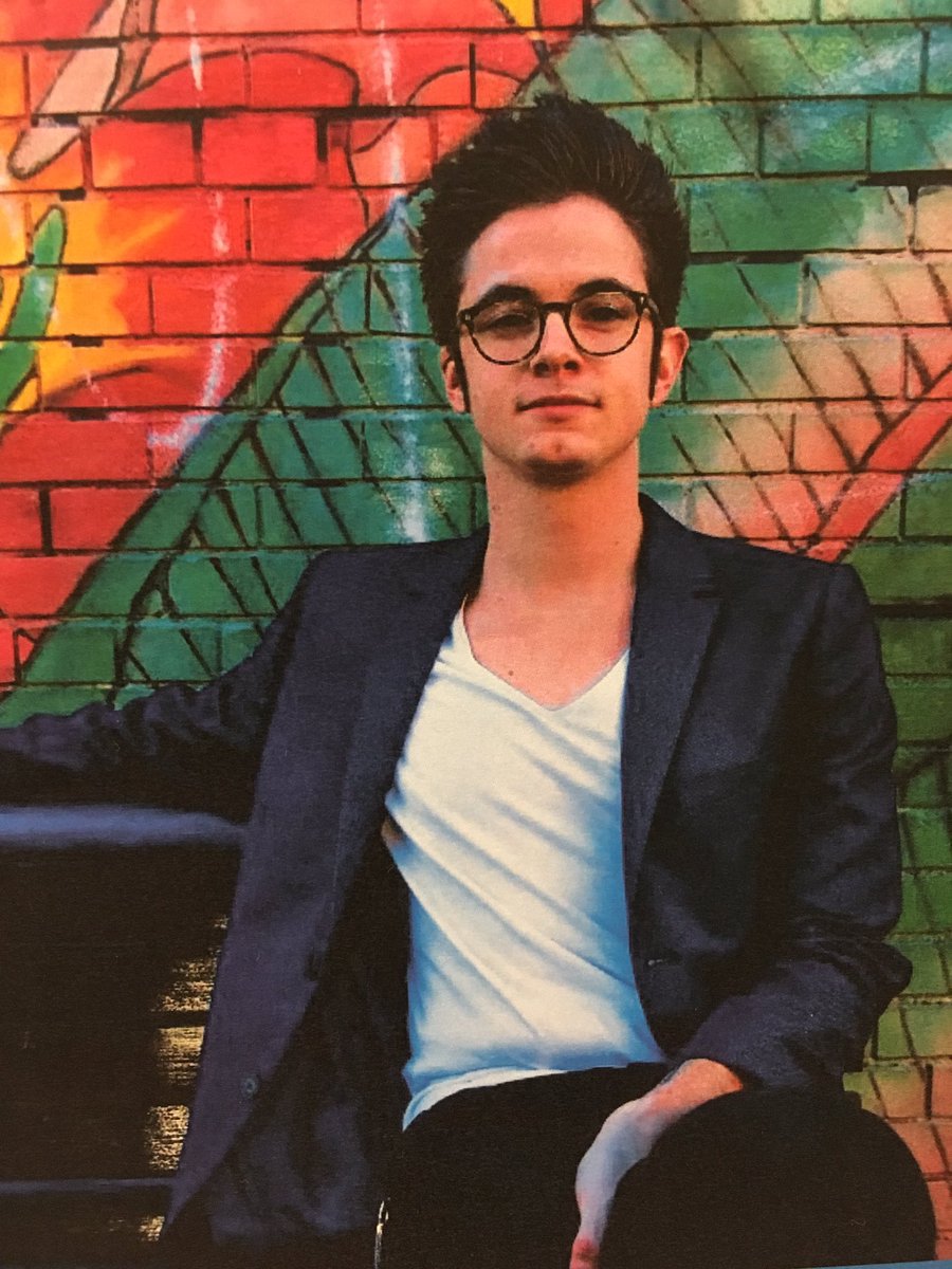 CSSCAB's tweet photo. Come see Paul Pfau tonight in the Student Union @ 8pm! FREE Dunkin' Donuts, coffee, tea, and cocoa🍩☕️🎤 https://t.co/JiJwC7reFa