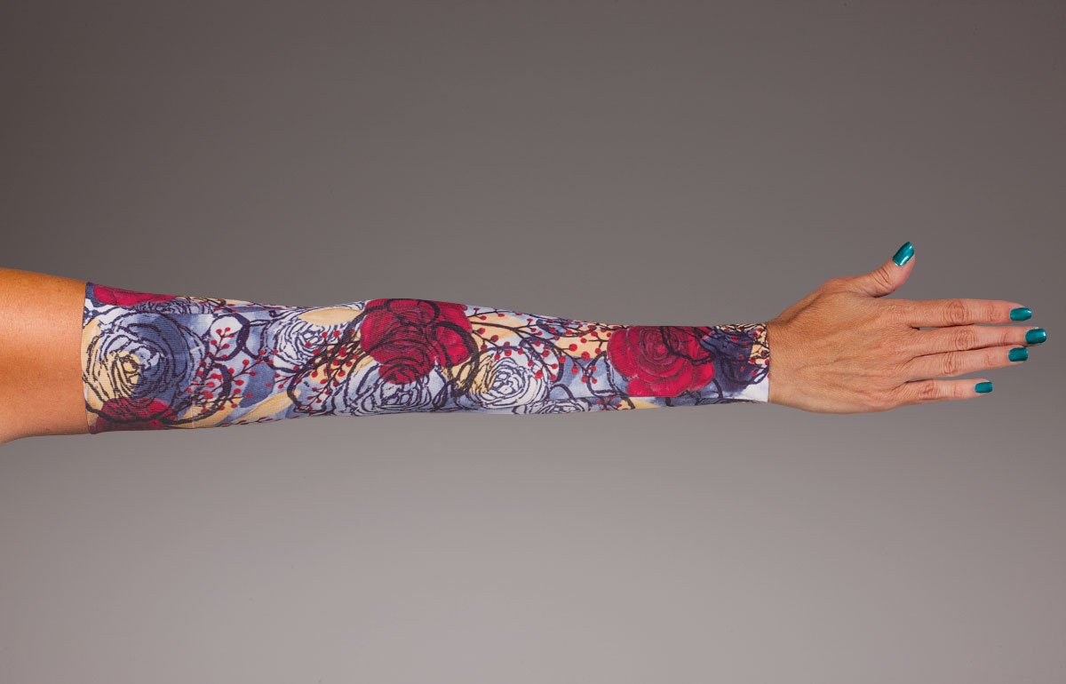 SurvivorRoom's tweet photo. New Fall Lymphedivas|Medically correct FASHION for #lymphedema|Gloves, gauntlets &amp; sleeves! #FreeShipping 
Shop now-https://t.co/LCHjuJn8sn https://t.co/OsMpE1xejf