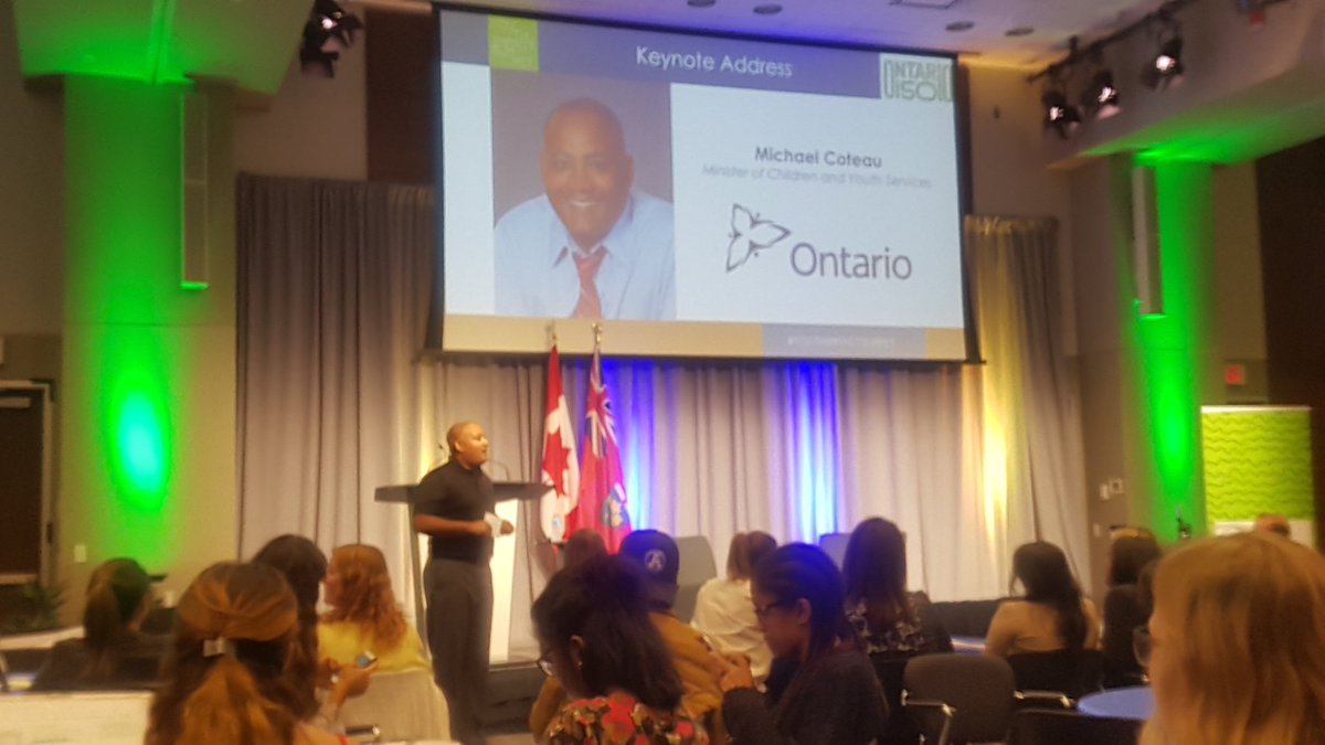 When the minister ditches the stage #toocool #YouthImpactSummit <a href="/couteau/">rob</a> #MCYS