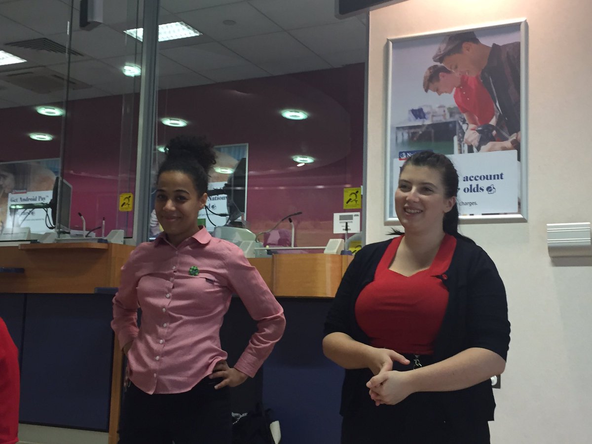 amyhebbs's tweet photo. Great evening in MK learning CPR!!!! Harder than you think!!! 😁💪 @CeciliaMcCart13 @Sajreg @North_NBucks https://t.co/kVke6EuDp9