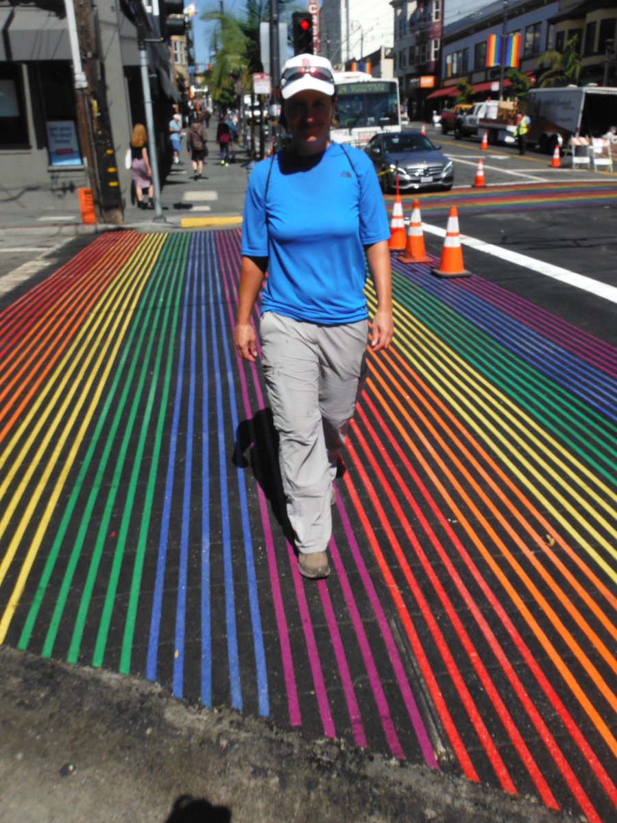 brakesandcakes's tweet photo. Thanks for the #castro tour @SFCityGuides... Great to walk instead of #cycling for a day! #notarestday #SanFrancisco https://t.co/gNgKuAMomx