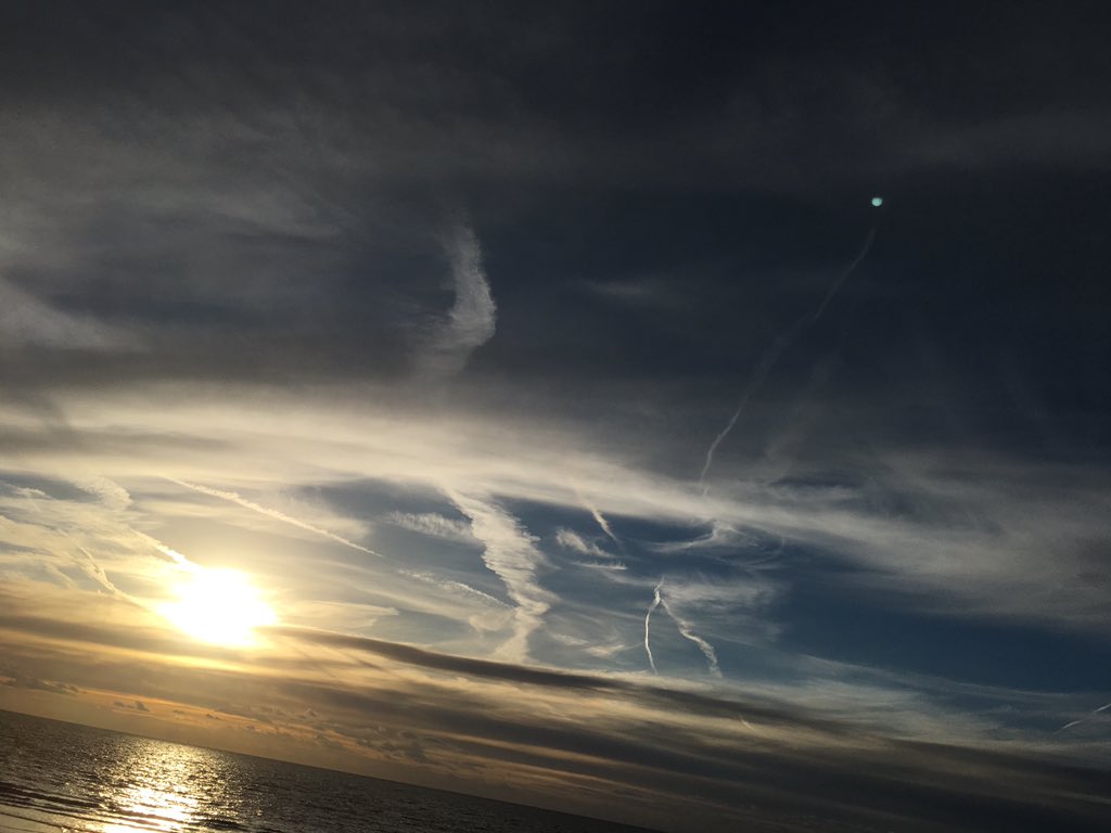 Beautiful #sky to end a #beautifulday at the #seaside