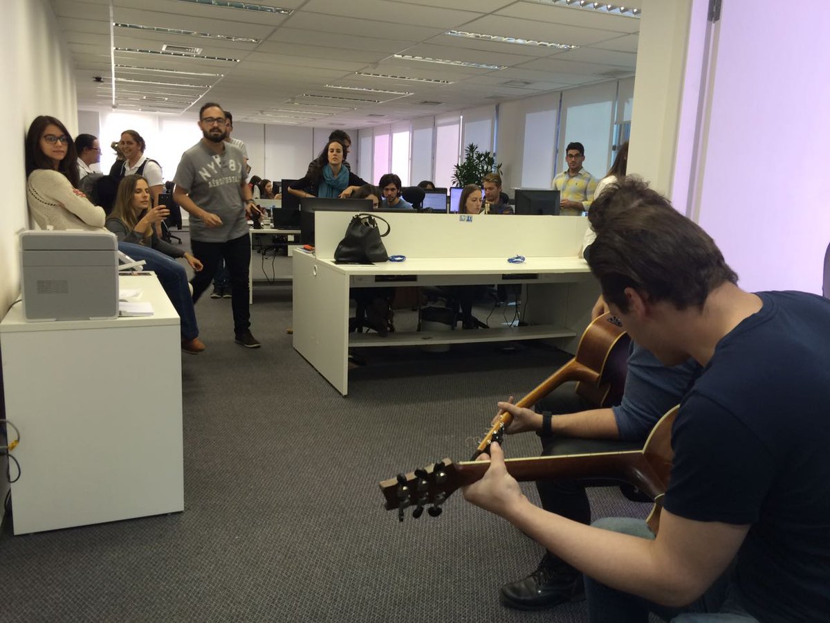 Edmardo_Galli's tweet photo. E a prévia do #DigitalJam3 continua na Blinks https://t.co/G6LX8hibbq