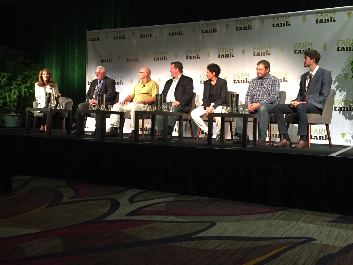 foodtank's tweet photo. We need to get folks to understand what it takes to get food on your table and the work that farmers do! @BarillaCFN #foodtank https://t.co/emGPSm8qpU