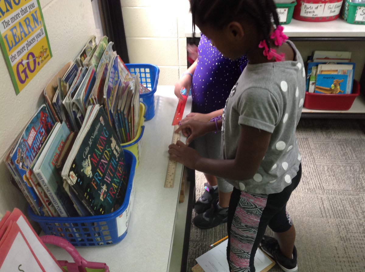 d61mcshea's tweet photo. Measuring using inches, feet or centimeters with partners. #d61learn @d61delay https://t.co/XCTp0dQsvp