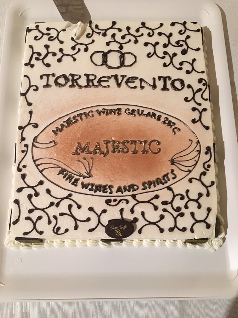 pat_orgera's tweet photo. Can't wait to try this cake made for Torrevento and @MajesticWineInc Great hospitality by both @barberiansTO #hopeitsnotcorked https://t.co/hEBXjgERxz