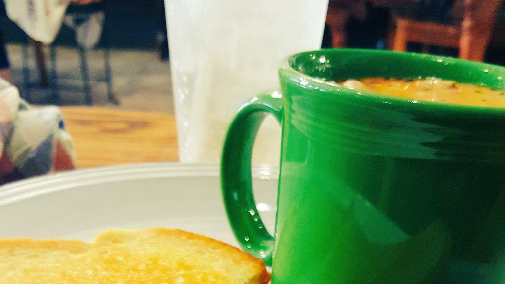 olneymassage's tweet photo. #CurrentSituation ❤️🍴 @OCupcoffeehouse #ShopSmall #DineSmall #OlneyIllinois https://t.co/ERGOnS40P4