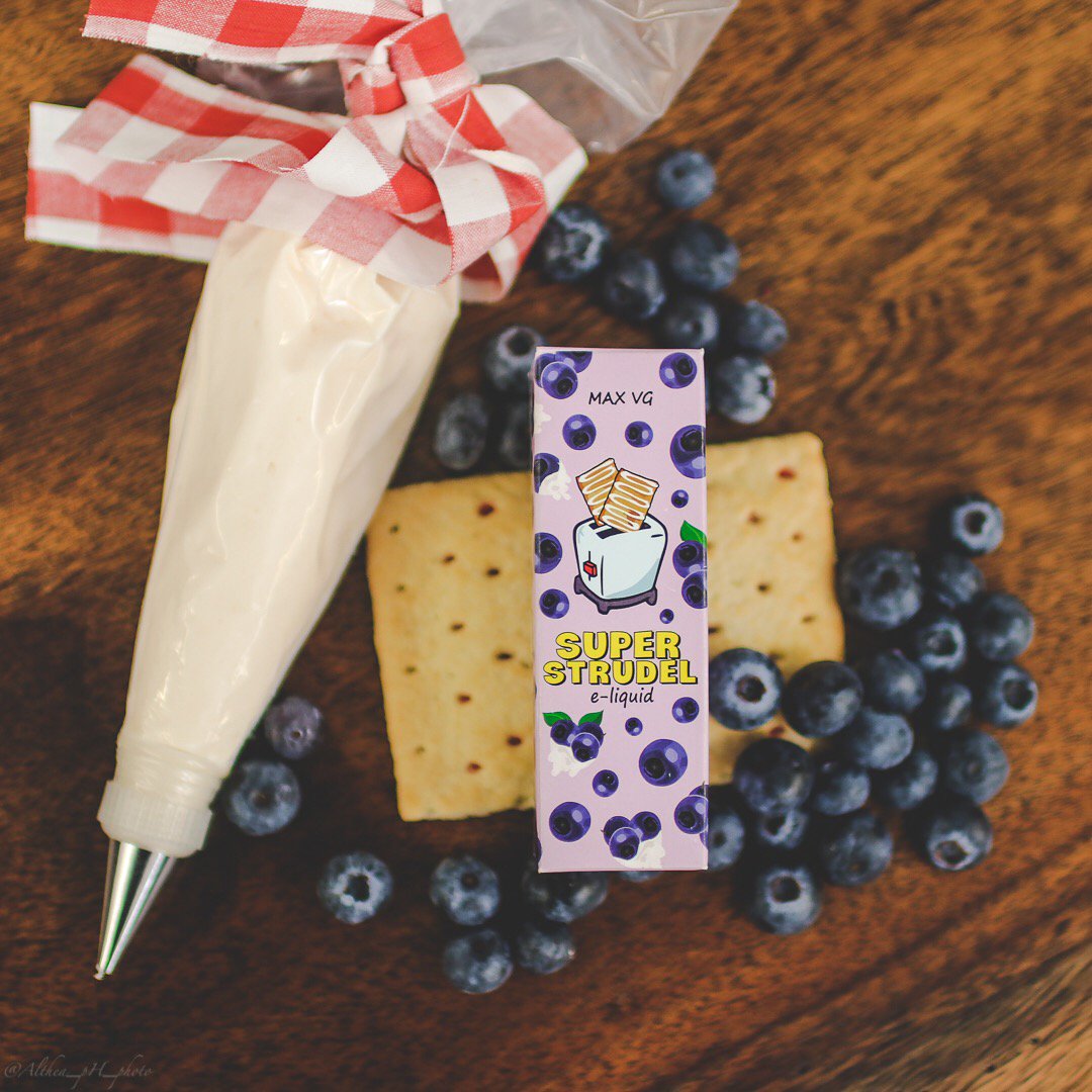 Super_Strudel's tweet photo. There is NO such thing as too much icing. #SuperStrudel #BlueberryStrudel https://t.co/B7HRWoxb0k
