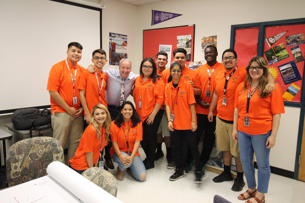 Scott Lang with TGB Choir executive leadership. The culture of student leadership continues to evolve &amp; thrive! #Bruinstrong <a href="/themoreyougive/">Scott Lang</a>