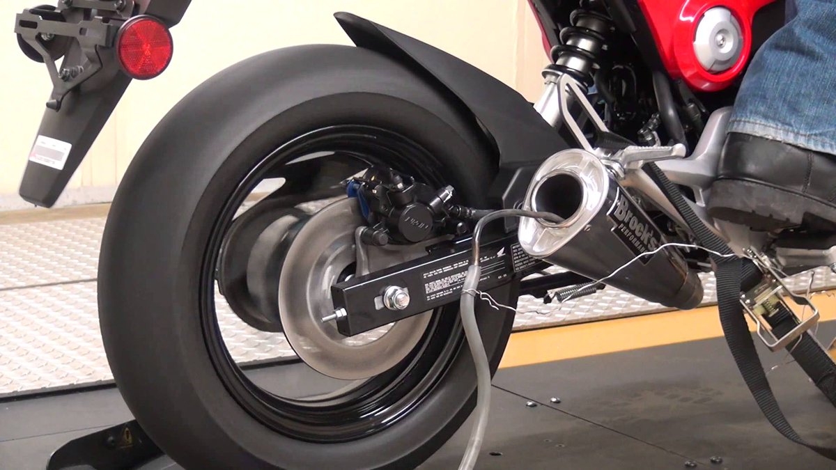 HondaGrom's tweet photo. Brocks Alien Head exhaust on 2017 Grom?
https://t.co/GH3Klrn486 #Grom https://t.co/llHlf8GXTA