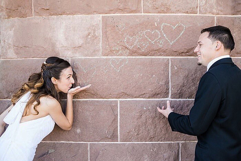 njwedding's tweet image. #NewJersey #Bride and #Groom blowing #kisses at #LambertCastle in #Paterson | Serena Star #Photography 😘 #njwedding