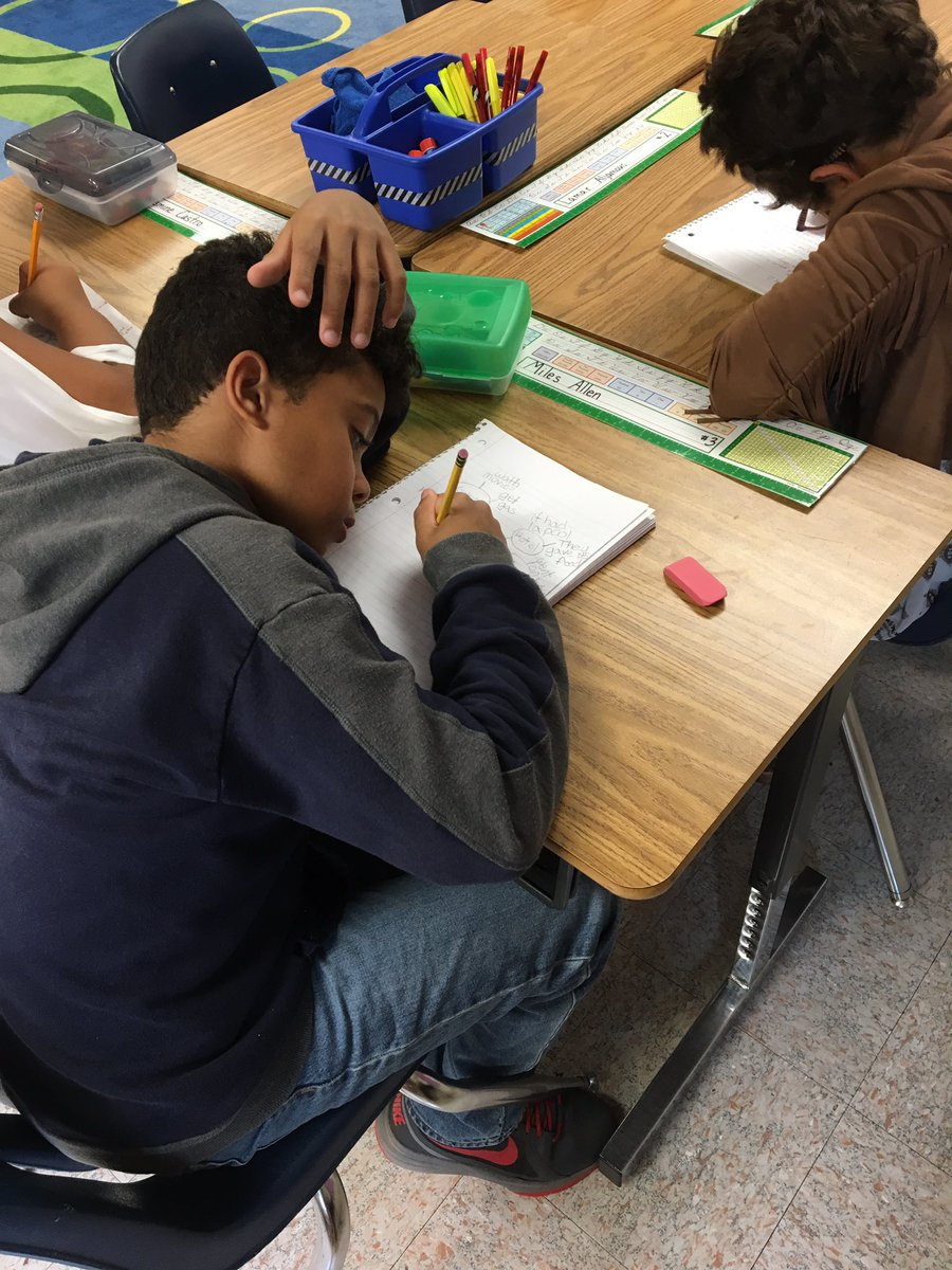 Falcons_Davis's tweet photo. Wonderful day of working on writing. @ForestdaleES https://t.co/InauwOd8UF