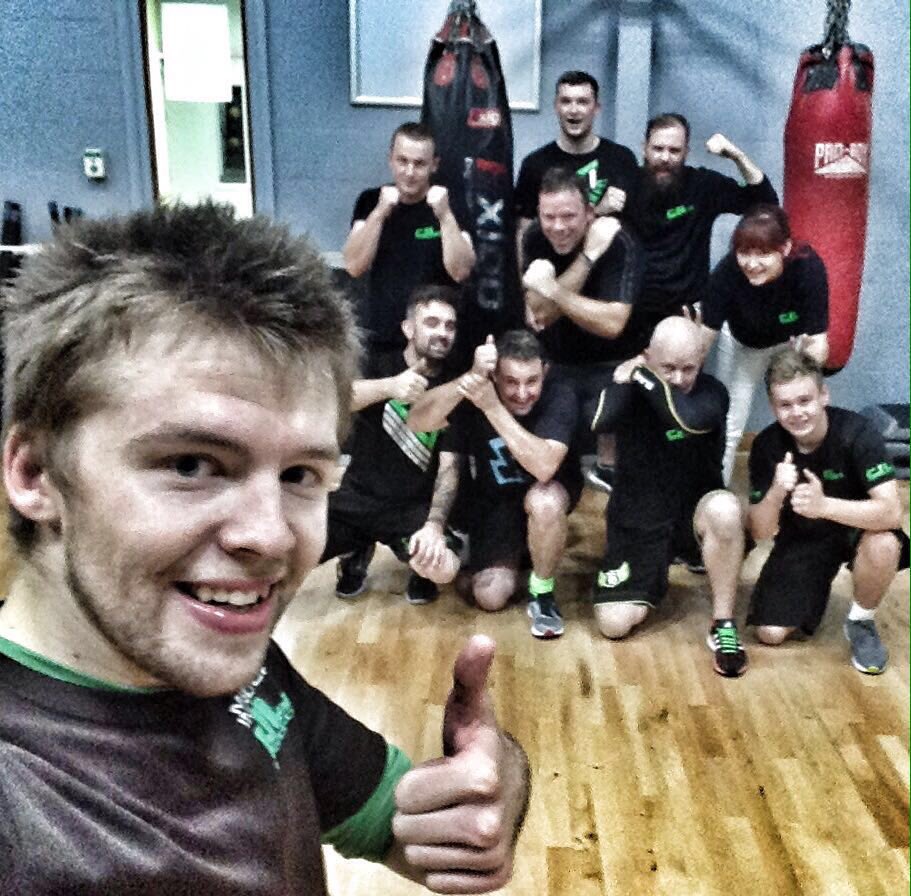 StrautherCi6's tweet photo. Amazing class at @NHHullGym! #kickboxing #boxing #grapple #mma #BJJ #Hull #humberside #defencelab #dnafightscience #MMA #workout #fitness https://t.co/Ny1TfCmncj
