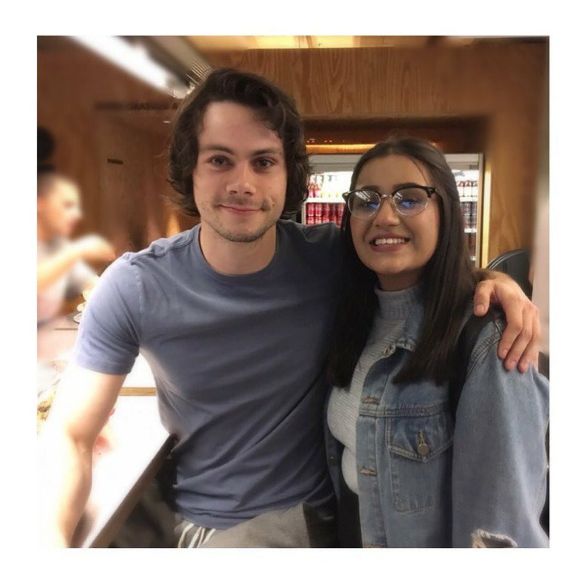 xTeenWolfPT's tweet photo. Dylan com uma fã recentemente. https://t.co/6zbJt0FIOd