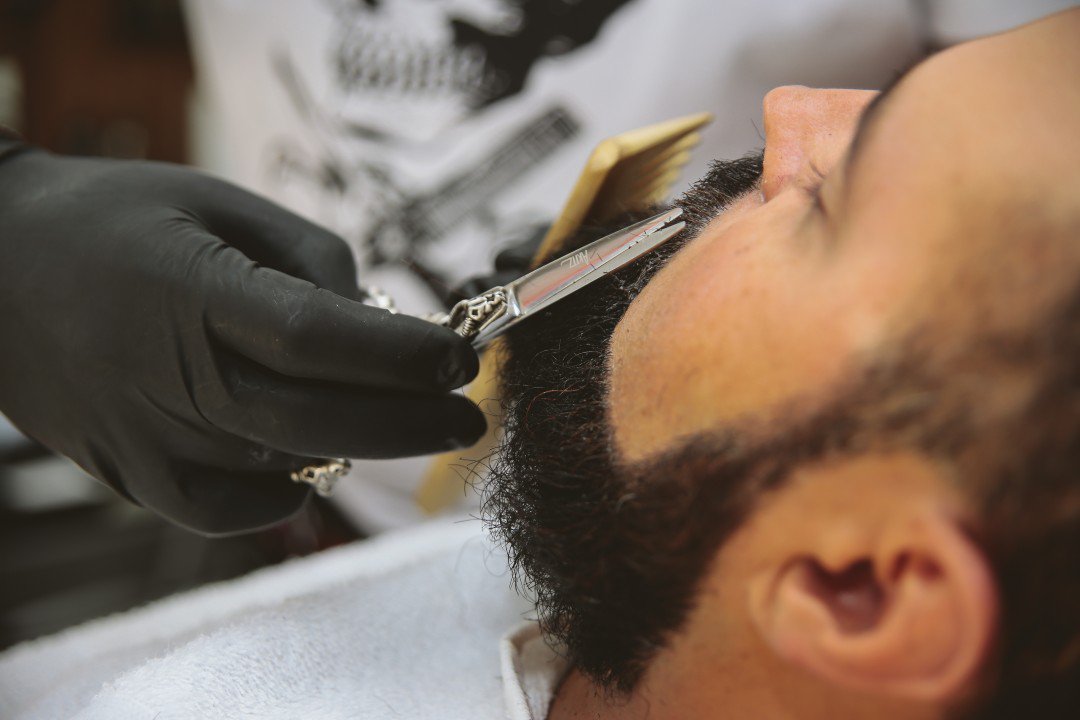 cmarchezine's tweet photo. Job, na Barbearia Cultural Di Vicente Manoel @barbeariacultural
@oinicioperfeito
... https://t.co/Fg2qNVo38J https://t.co/I8pXh1hPVs