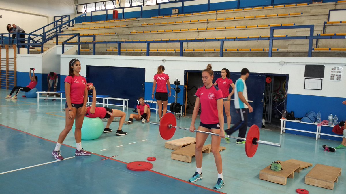 🏆 #SFV
📰 El <a href="/cvharo/">Evaristo Rigueira</a> continua sus entrenamientos, ¡que cerca está el buen voleibol!¡Qué cerca esta la Superliga!