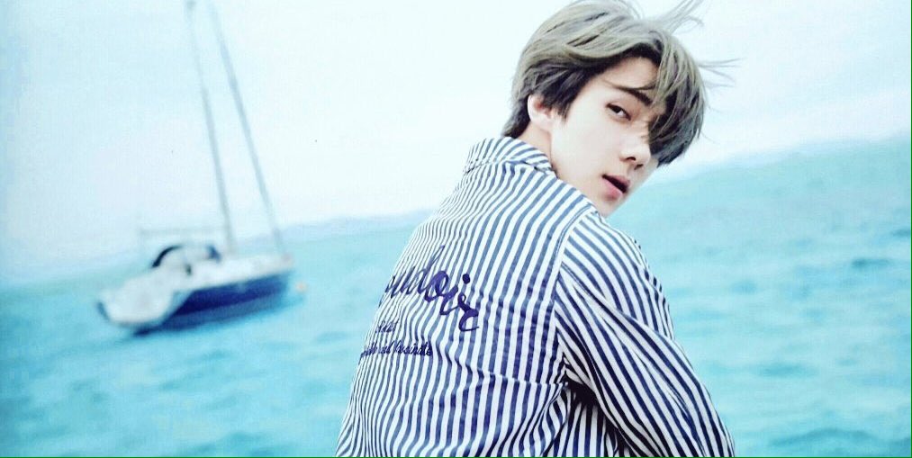 HanYeollieee's tweet photo. He is so beautiful. I'm so speechless https://t.co/78lHORuW6d