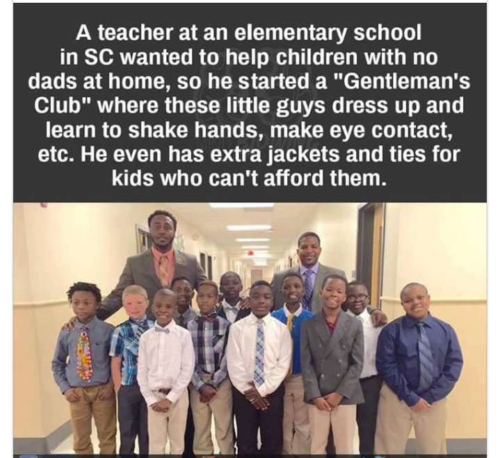 LippyCo's tweet photo. #myblackmanrocks #belippy #relationshipgoals #blacklove #myblackmanrocks https://t.co/PnJBf84Mdo