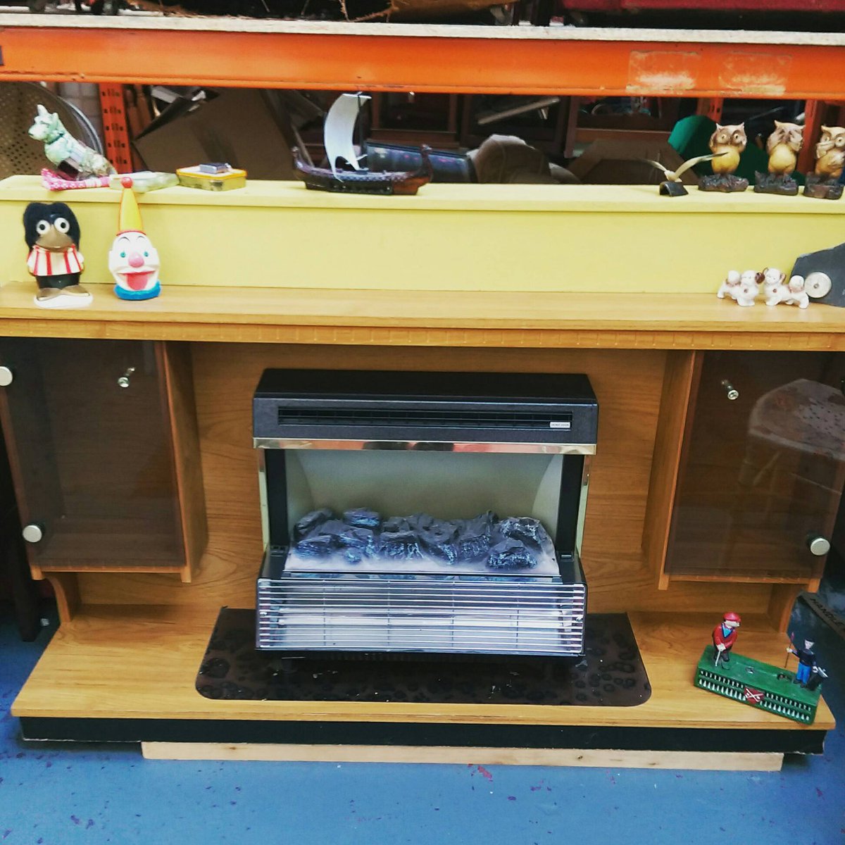 TheSourceHire's tweet photo. Retro electric fireplace. Available for hire now! #film #prophouse #prop https://t.co/GsFwre81g3