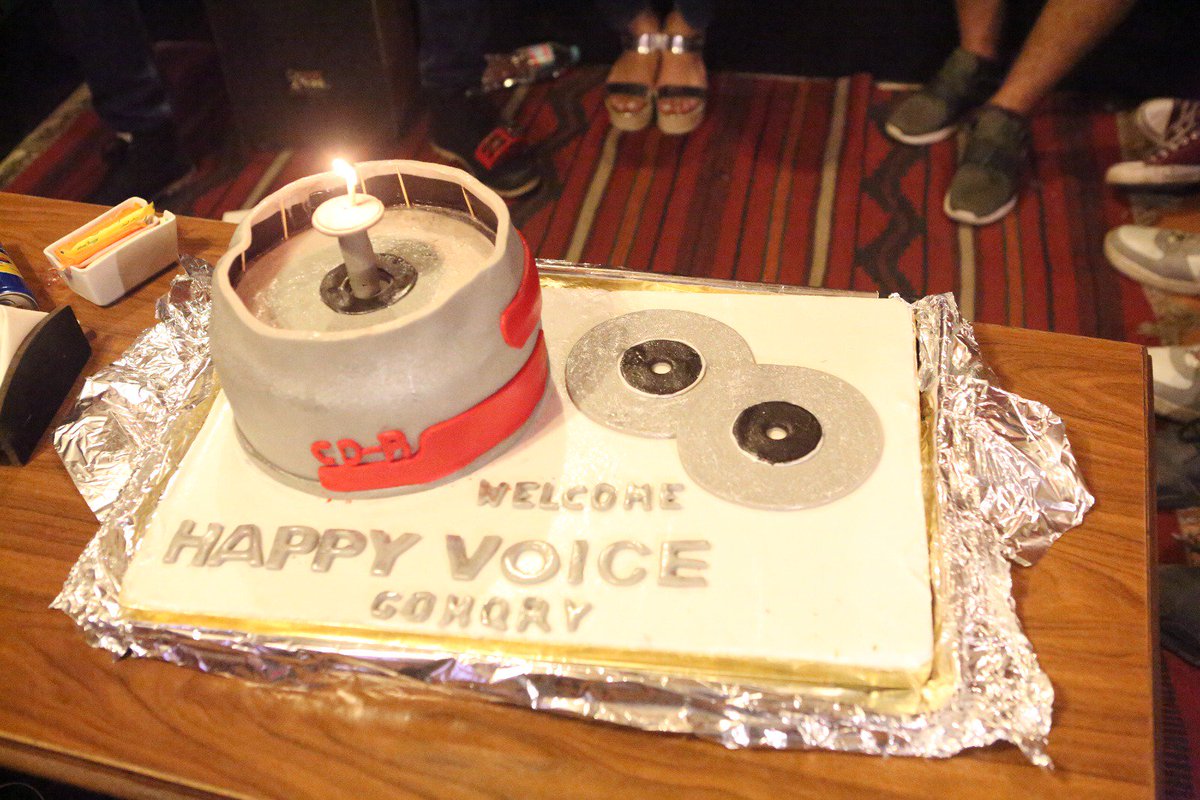 iamgohary's tweet photo. So.. this happened. Hungout with #myfams and was surprised with a #cake inspired by my #originalsong #3elbetCDhat (Box of #CDs)! ๐๐๐๐๐ https://t.co/e9CoNnv8BZ