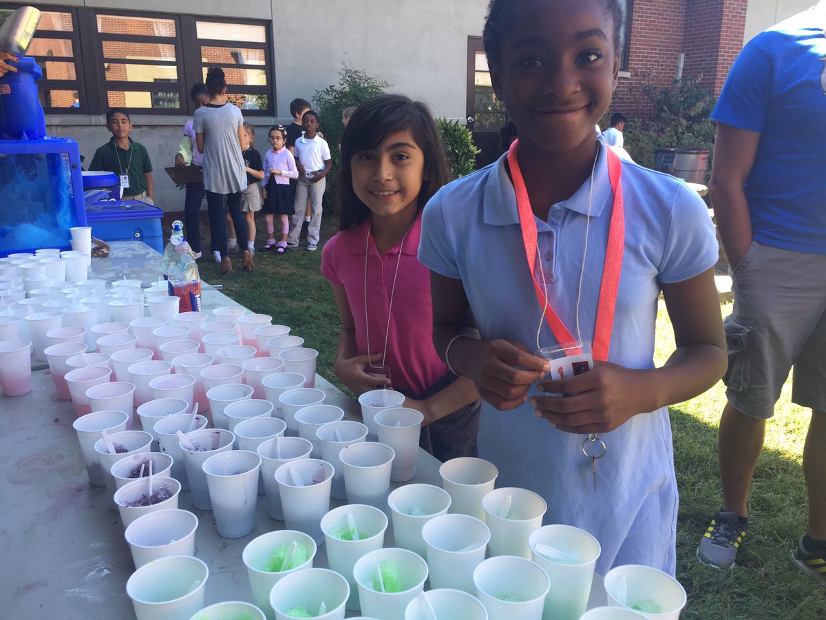 Goldsmith_Elem's tweet photo. Celebration of good behavior and attendance @PBISinJCPS @PBISRewards https://t.co/Iu2gSL1Icm