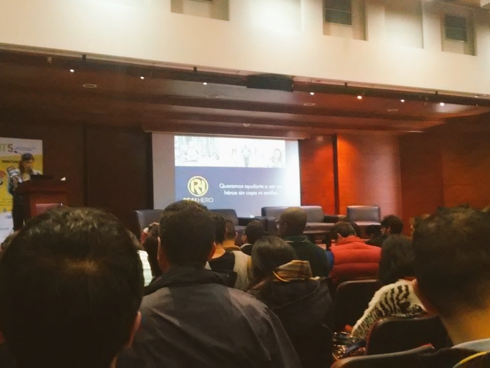 Fundación βeta tweet media