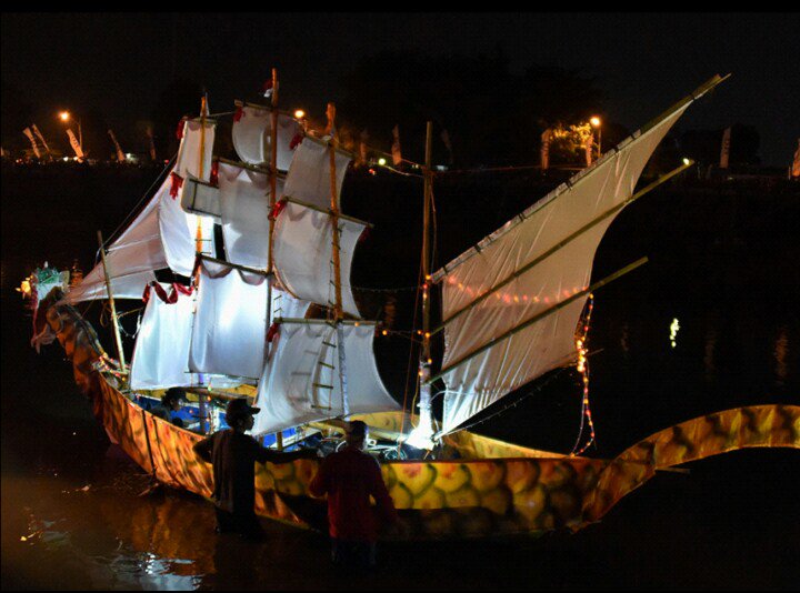 PakdeTree tweet media