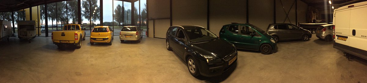 veiling_meester's tweet photo. Zit er iets voor jou bij? https://t.co/3COE3K7KA2 #auction #autoveiling #tekoop #heerenveen https://t.co/3rz4xlQMKx