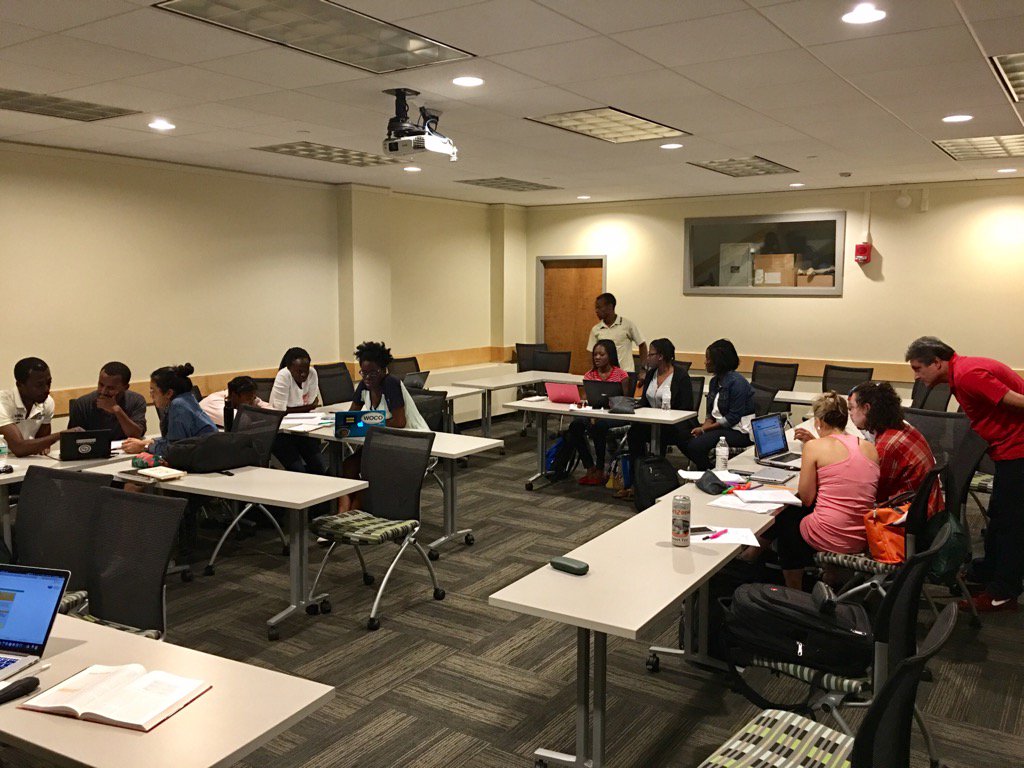 drlaeeqkhan's tweet image. #ComDev graduate students working on their #IRBs research #Mdia6082 #ohio