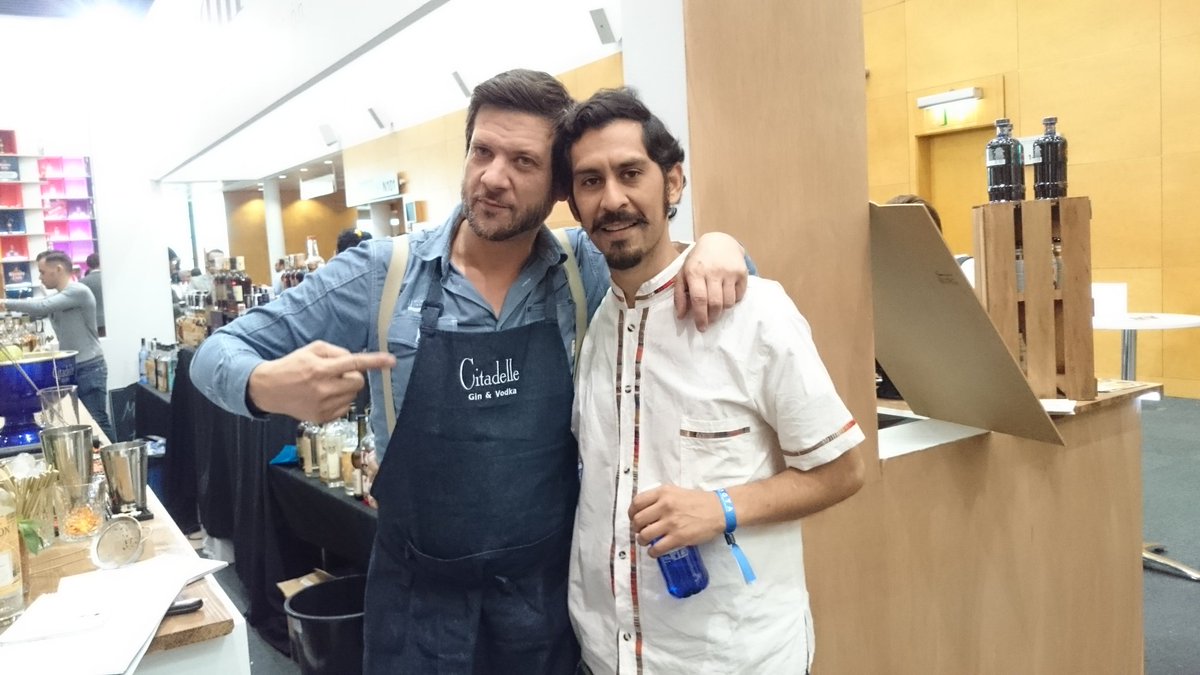 ENMEZCALARTE tweet media