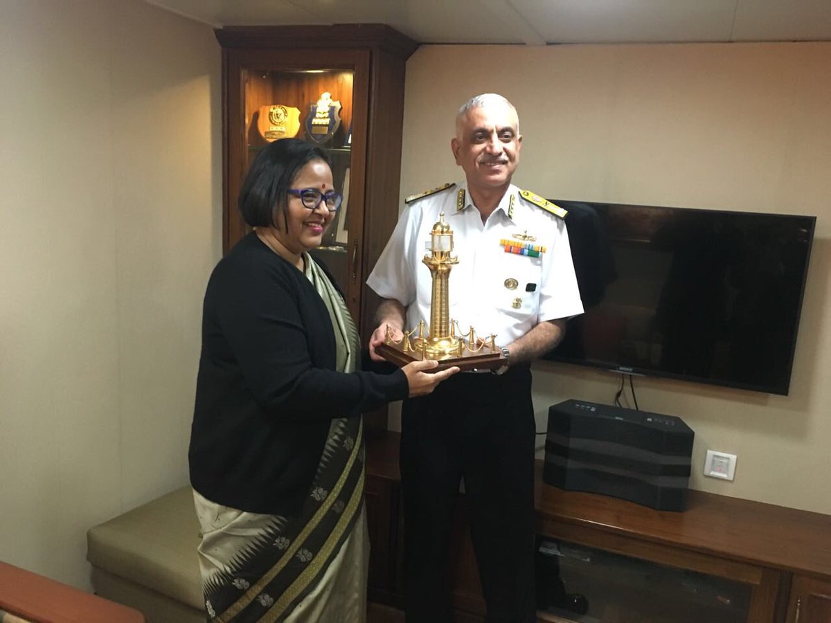 High Commissioner Ruchi Ghanashyam being received on board INS Kolkata at Durban by C in C of the Indian Western Naval Command